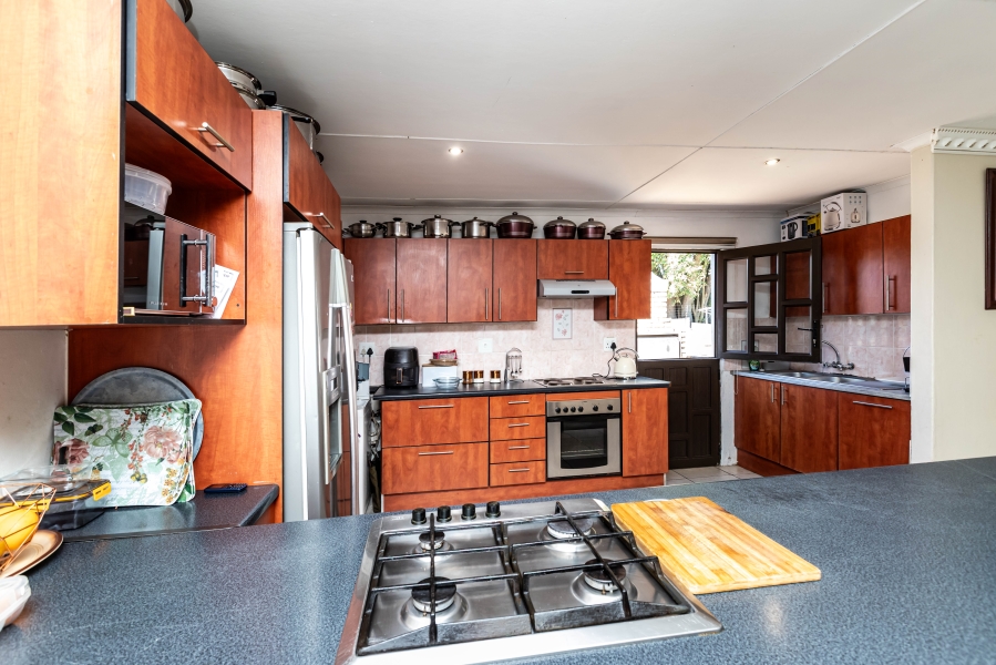3 Bedroom Property for Sale in Summerpride Eastern Cape